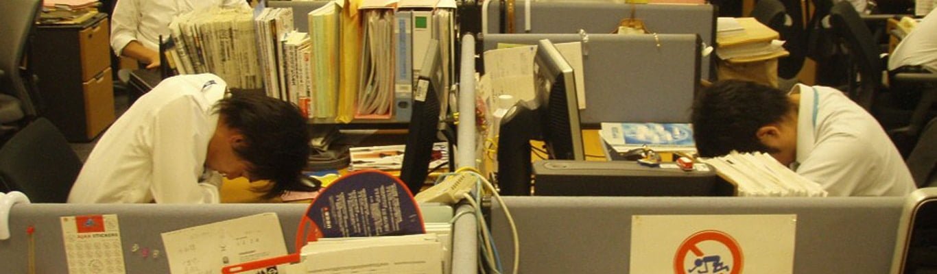 Noticias desde Japón: tras cuatro años de silencio, cadena NHK reconoce fallecimiento de periodista por exceso laboral.